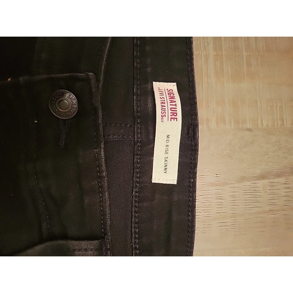 Levi‎ Strauss Signature Women's 18 / W34 Pull On Super Skinny Jeans BLACK